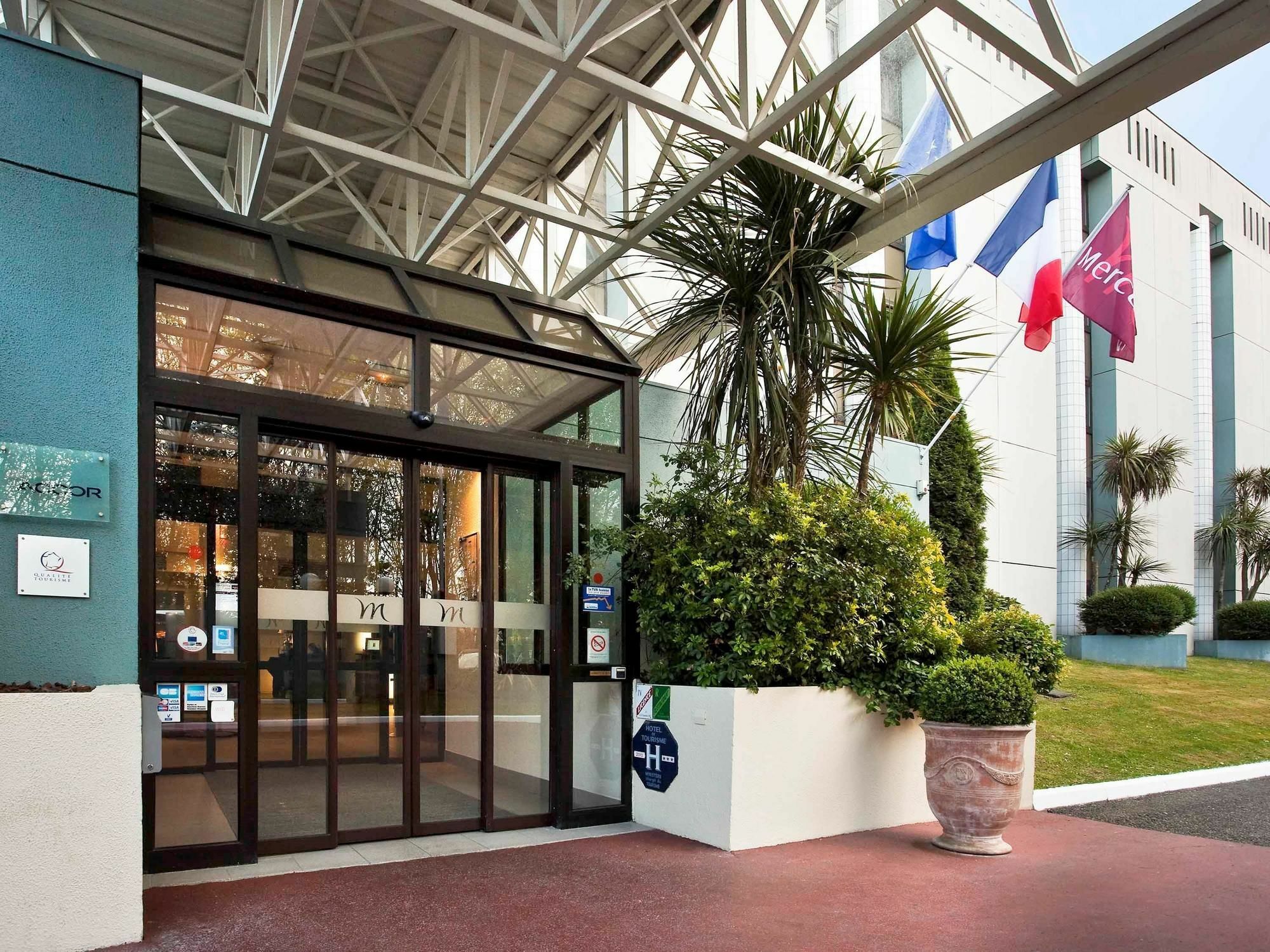 Mercure Pau Palais Des Sports מראה חיצוני תמונה